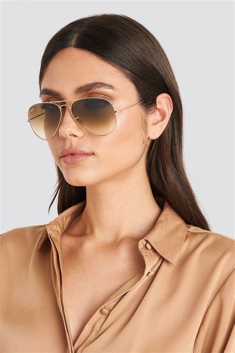 Designer Aviator Sunglasses for Women .